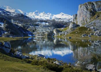 Acción de protesta por la deficiente gestión del Parque Nacional de Picos de Europa