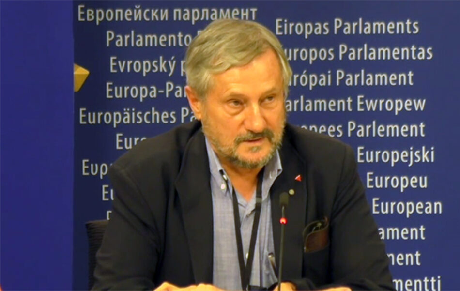 Willy Meyer, víctima de las torturas de «Billy el Niño»: «con el registro de esta petición queremos contribuir a acabar con la anomalía que en Europa significa España»