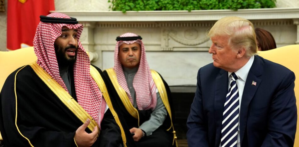 Senadores estadounidenses presionan a la administración de Trump para modificar su política hacia Arabia Saudí