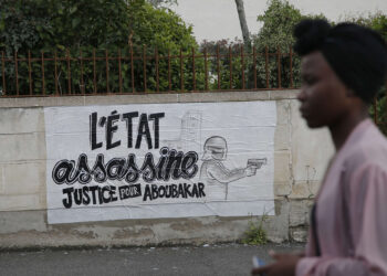 Les Banlieues: violencia institucional en los barrios populares de Francia