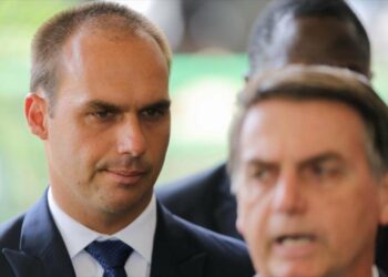 Hijo de Bolsonaro sugiere planes para sancionar a Venezuela y Cuba