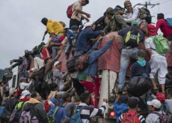 Caravana centroamericana: migrantes son víctimas de secuestros, abusos sexuales, violencia y abandono en su paso por México