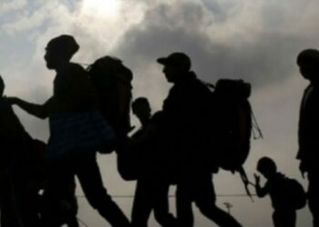 El largo brazo de EEUU: informantes y monitoreo de comunicaciones para vigilar Caravana Migrante