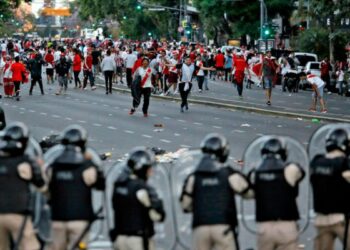 Argentina. Aguantar los trapos