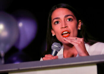 La Demócrata Socialista Alexandria Ocasio-Cortez ya es congresista con un 78% de los votos en el Distrito 14 de Nueva York