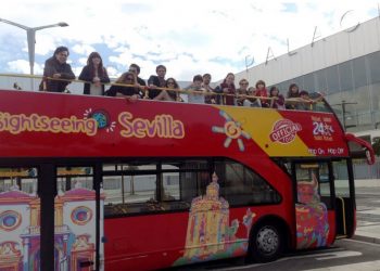 Participa Sevilla denuncia el volumen de deuda de las empresas concesionarias a las arcas municipales
