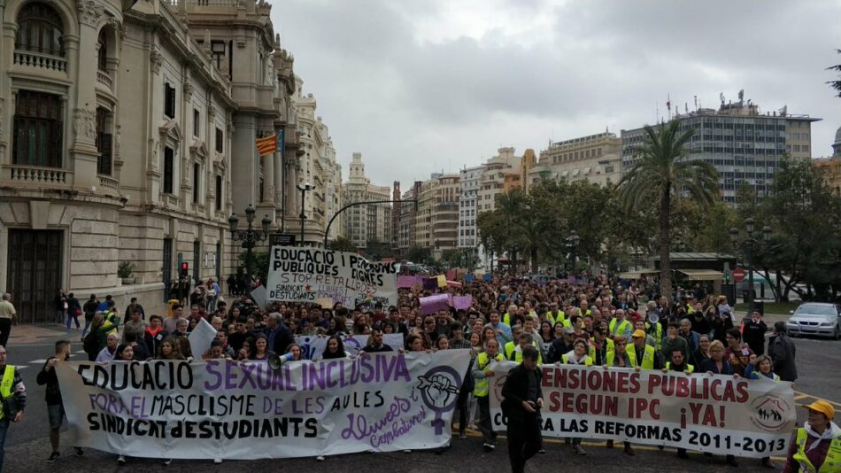 14N. Más de un millón y medio de estudiantes secundan la huelga contra el machismo y por una enseñanza sexual inclusiva y en libertad. ¡No vamos a parar!