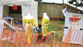 Con 245 muertes confirmadas el ébola amenaza a más de dos millones de desplazados en RDC