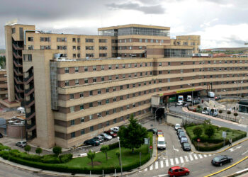 La CGT manifiesta su oposición a la demolición del Hospital Clínico Virgen de la Vega en Salamanca