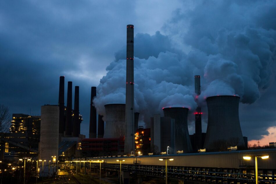 Las compañías propietarias de centrales de carbón son responsables de costes sanitarios de 22.000 millones de euros en Europa