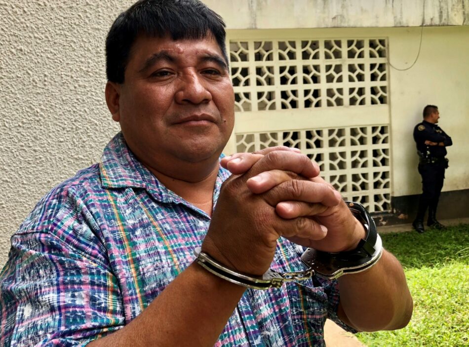 El líder indígena Bernardo Caal podría ser condenado a 14 años de cárcel por defender un río en Guatemala
