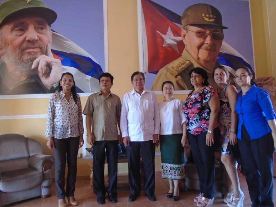 Cambodia se abre camino al andar