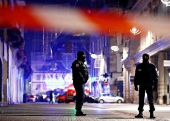 Declaran alerta máxima antiterrorista en Francia tras tiroteo