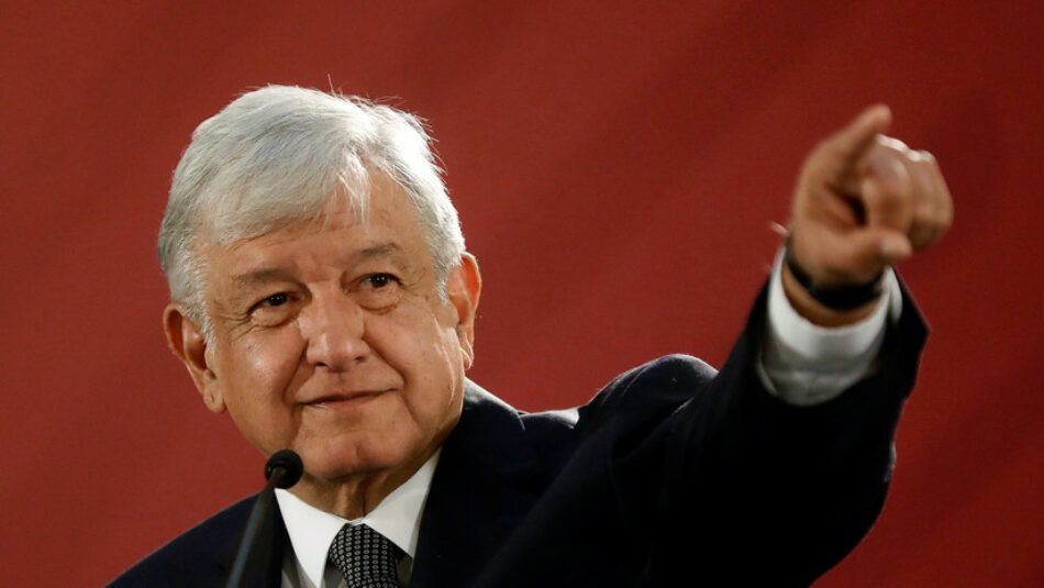 López Obrador con Juárez: el respeto al derecho ajeno es la paz