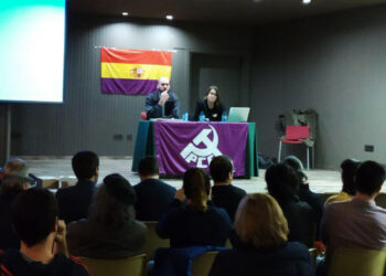 Acto de presentación de la revista «Nuestra Bandera»