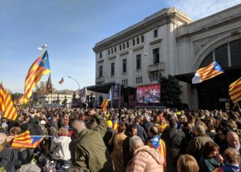 Cargas policiales y detenciones en las protestas en Cataluña