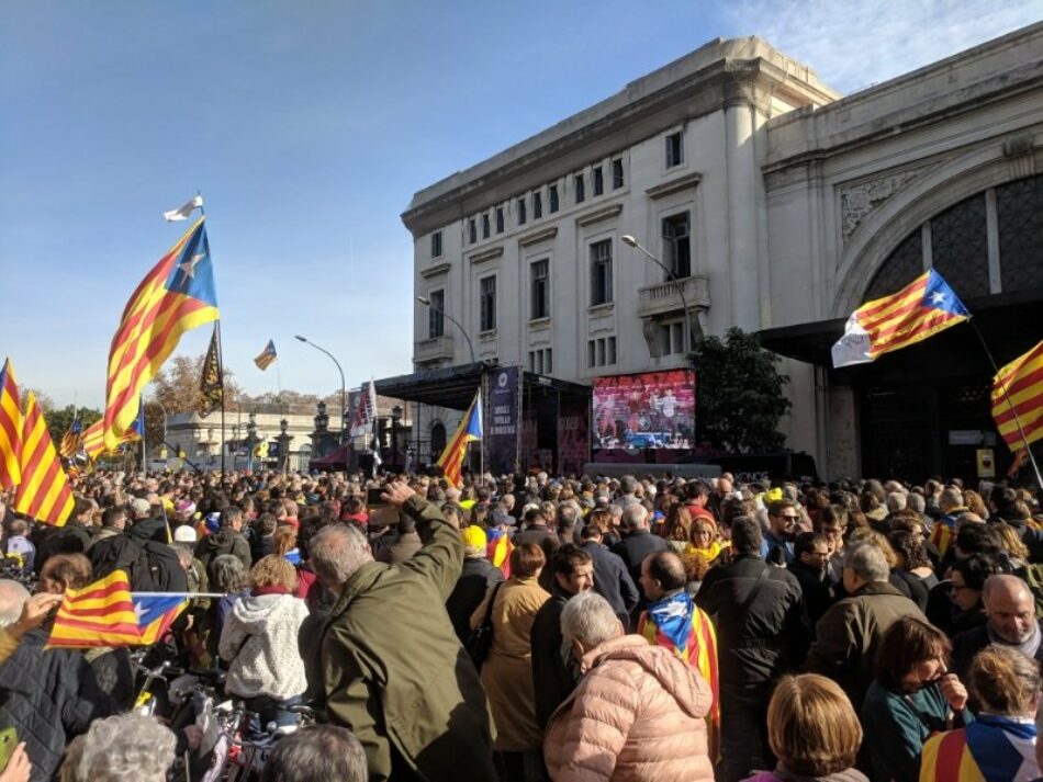 Cargas policiales y detenciones en las protestas en Cataluña