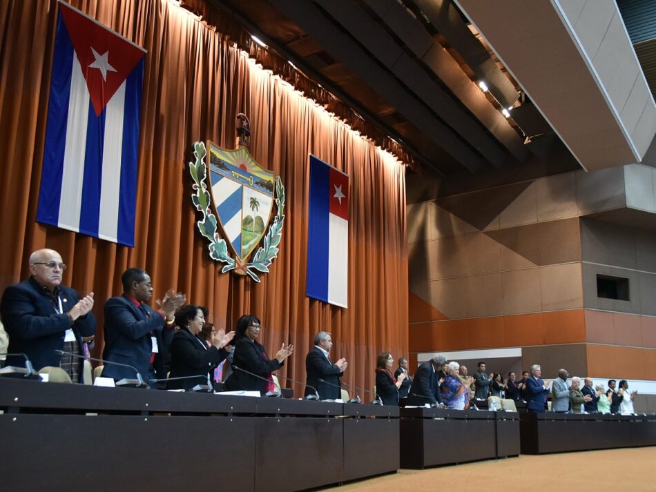 La Asamblea Nacional de Cuba aprueba la nueva Constitución