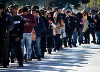 Gobierno argentino reconoce pérdida de 120.000 empleos en 2018