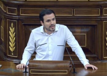 Alberto Garzón reclama a Sánchez una “alternativa clara” al “agotamiento de la Unión Europea del neoliberalismo y del ascenso de la extrema derecha”