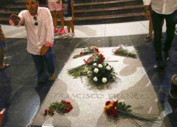 El Tribunal Supremo no paraliza cautelarmente la exhumación del dictador genocida Franco, tal y como pretendían sus descendientes
