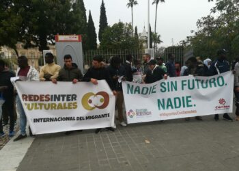 En el Día Internacional de las Personas Migrantes, centenares de personas reclaman una Andalucía diversa basada en el respeto de derechos