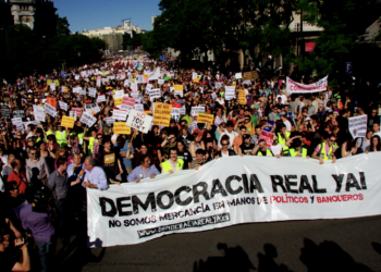 CGT: “Nuestros ‘Chalecos Amarillos’ fueron las personas indignadas del 15M, desmovilizadas tras la creación de nuevos partidos que repetían esquemas de la ‘izquierda’ de arriba”