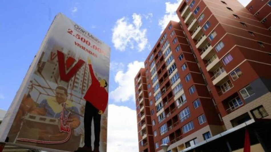 Presidente Nicolás Maduro entrega la vivienda pública número 2 millones 500 mil en Venezuela