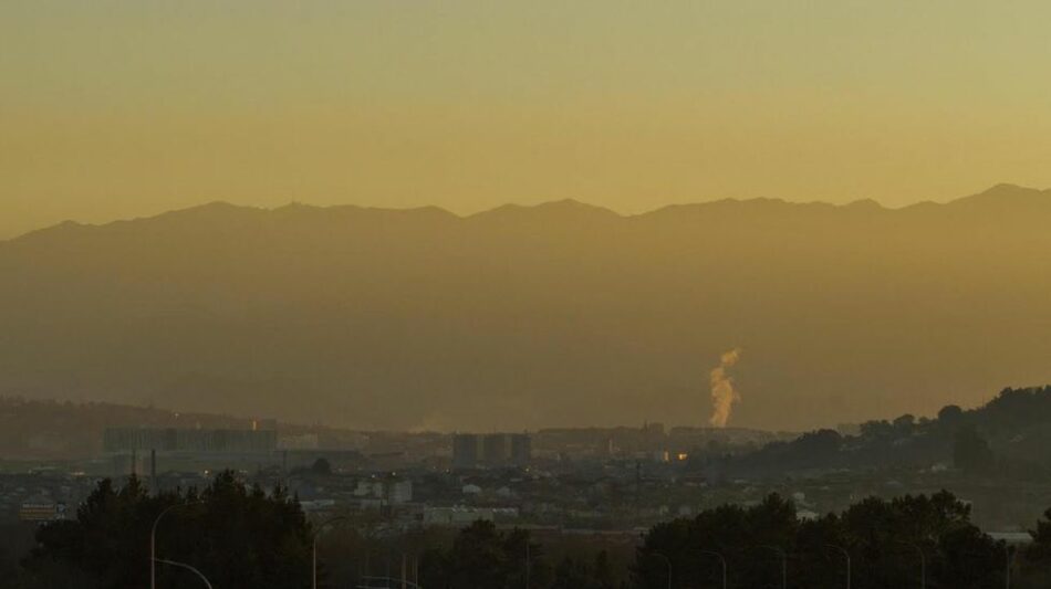 Ecologistas asturianos denuncia los alarmantes niveles de contaminación registrados en Oviedo durante una semana