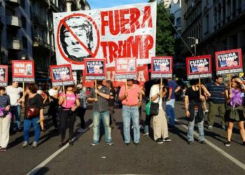 Sobre marchas y contramarchas. G 20, caos social y orden político