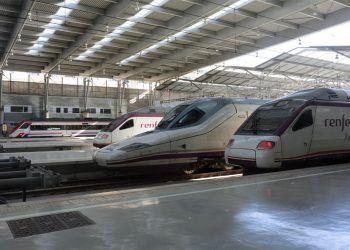 El Gobierno rechaza facilitar a IU datos sobre su plan de inversiones en el ferrocarril convencional incluidas las líneas en peor estado de Extremadura o Castilla-La Mancha