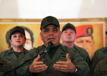 Fuerza Armada de Venezuela afirma a través de un comunicado que detuvo a militares sublevados contra Nicolás Maduro