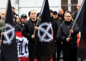 Dictámenes sobre el neonazi-fascismo / Hacia una ética sin fronteras