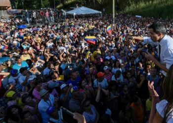 Guarimbas y cabildos abiertos en el oeste de Caracas: una conexión insurreccional