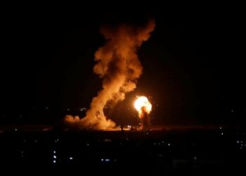 Israel bombardea de nuevo la asediada Franja de Gaza