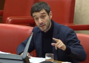 Pablo Bustinduy en el Congreso, sobre el Golpe de Estado en Venezuela: «los gobiernos no se autoproclaman, ni son decretados desde Washington»