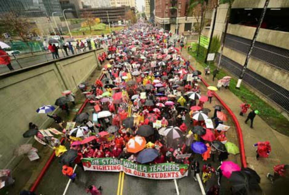 Estados Unidos: Van a la huelga 30 mil maestr@s en Los Ángeles