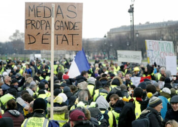 Escepticismo en Francia ante debate nacional