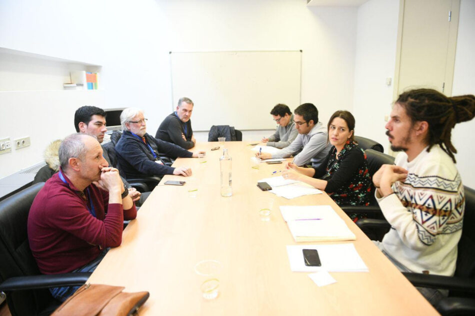 Unidos Podemos se reúne con los trabajadores de la central de Endesa de Compostilla II