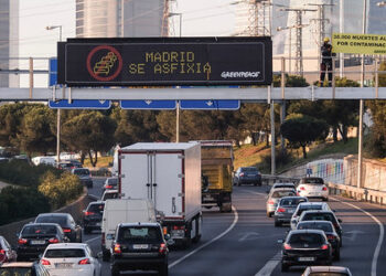 Reclaman medidas más efectivas contra la contaminación desde la A-1, una ‘zona cero’ de atascos de Madrid