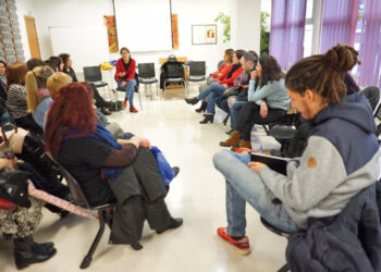 Unidos Podemos urge a la ministra de Empleo a que se reúna con las trabajadoras auxiliares de ayuda a domicilio