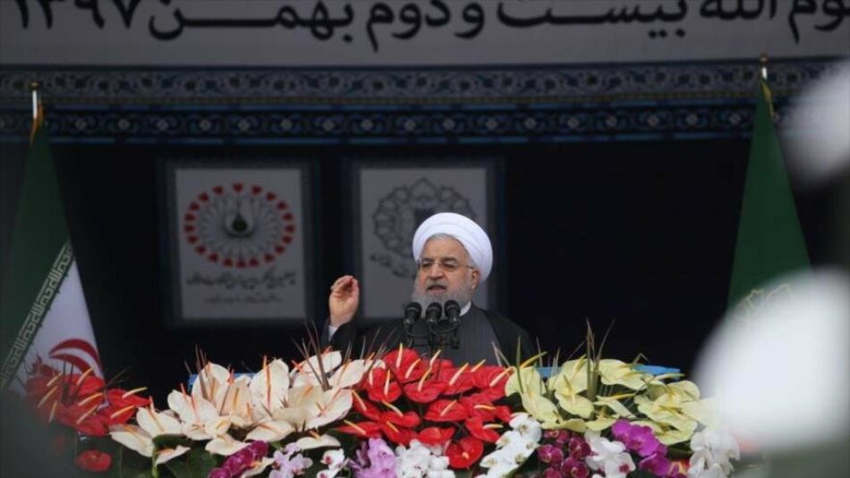 Rohani: Irán seguirá construyendo misiles, no necesita permiso