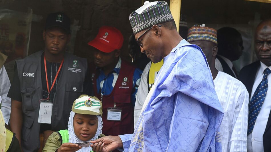 Arrancan unas tensas elecciones presidenciales en Nigeria con un elevado riesgo de estallido de violencia