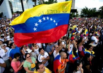 Evo Morales llama a Latinoamérica y el mundo a “seguir buscando una solución pacífica para Venezuela”