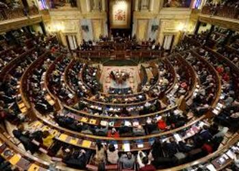 Prohibido leer en la tribuna del Congreso de los Diputados