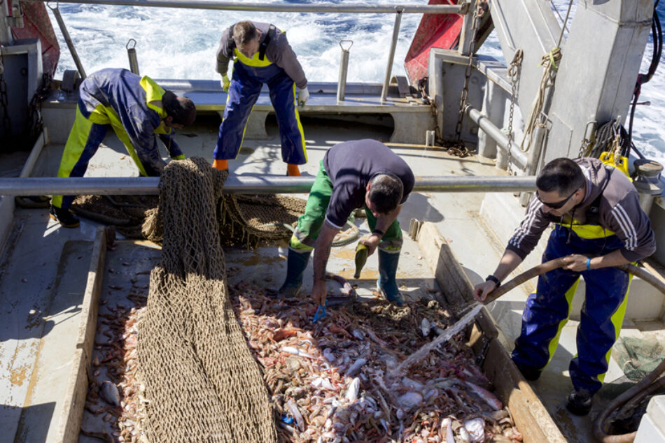 El proyecto RepescaPlas continuará en su segunda anualidad buscando una nueva vida a los residuos recuperados del mar