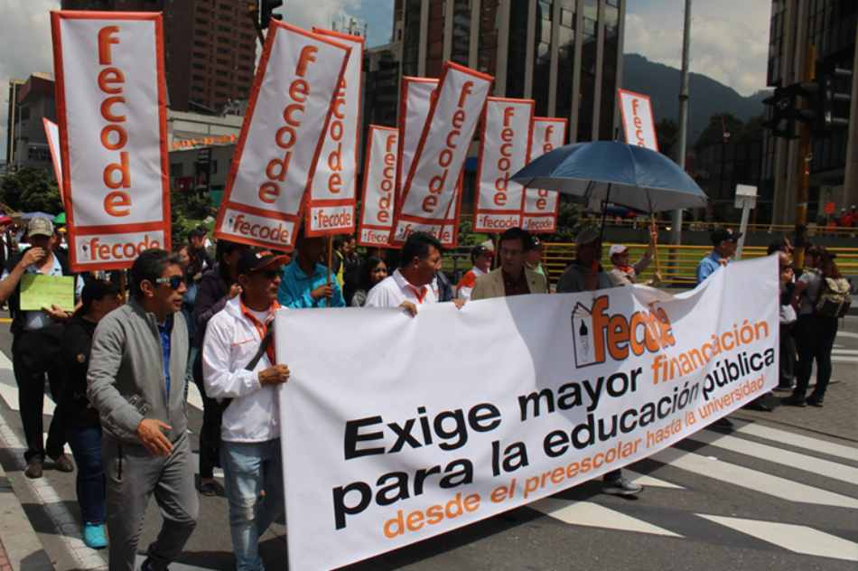 Jornada de paro de educadores en Colombia