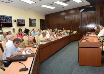 Díaz-Canel indica priorizar problema de casas dañadas por tornado