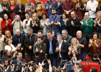 Pedro Sánchez sopesa convocar las elecciones generales para el 14 de abril, aniversario de la proclamación de la II República