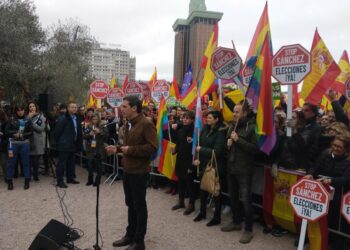 ALEAS-IU rechaza el “uso indebido y el engaño a la ciudadanía” con “determinados símbolos que a algunos/as nos ha costado tanto defender” en la “fallida” manifestación en Madrid